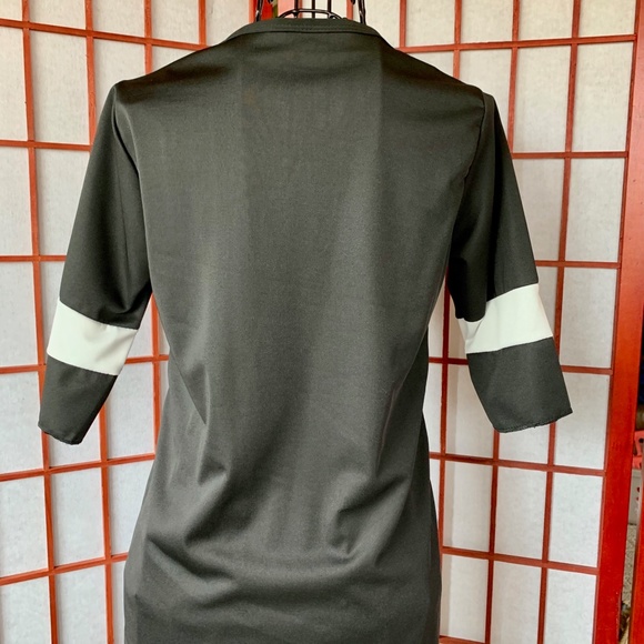 Miss Look Pullover Black Tunic NWOT - Picture 2 of 4